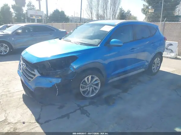 KM8J33A49JU700930 2018 HYUNDAI TUCSON - Image 2