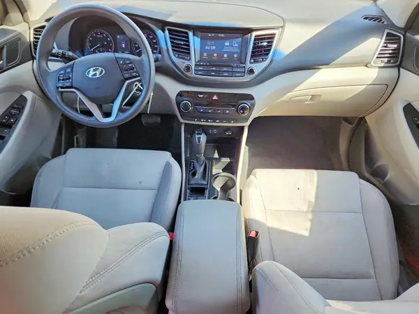 KM8J33A49JU701656 2018 HYUNDAI TUCSON - Image 8