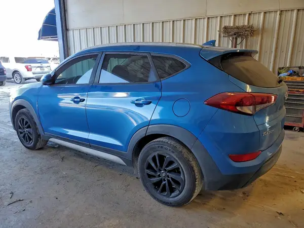 KM8J33A49JU704119 2018 HYUNDAI TUCSON - Image 2