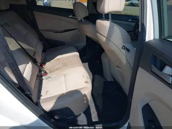 KM8J33A49JU708929 2018 HYUNDAI TUCSON - Image 8