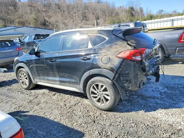 KM8J33A49JU717064 2018 HYUNDAI TUCSON - Image 2