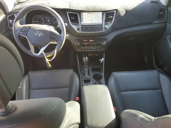 KM8J33A49JU717422 2018 HYUNDAI TUCSON - Image 8