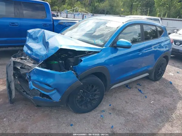 KM8J33A49JU724239 2018 HYUNDAI TUCSON - Image 2