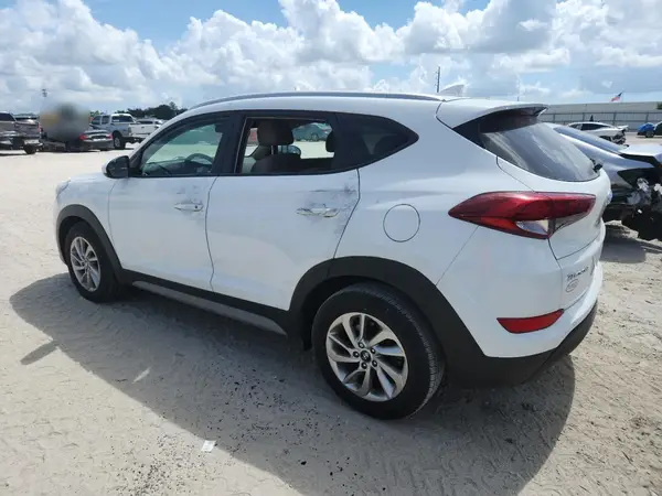 KM8J33A49JU726041 2018 HYUNDAI TUCSON - Image 2
