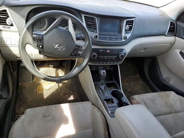 KM8J33A49JU728842 2018 HYUNDAI TUCSON - Image 8