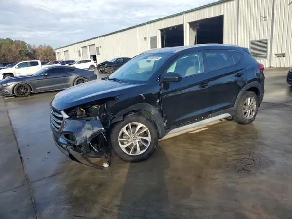 KM8J33A49JU732096 2018 HYUNDAI TUCSON - Image 1