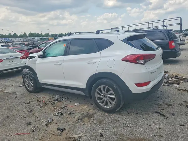 KM8J33A49JU738058 2018 HYUNDAI TUCSON - Image 2