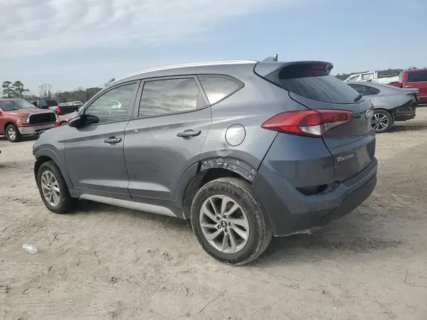 KM8J33A49JU745544 2018 HYUNDAI TUCSON - Image 2