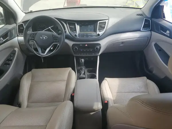 KM8J33A49JU756107 2018 HYUNDAI TUCSON - Image 8