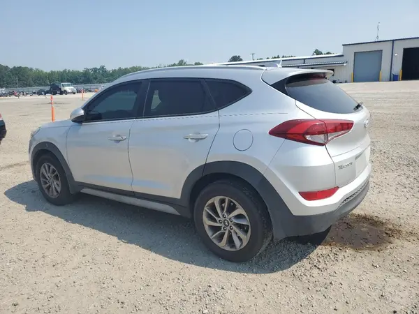 KM8J33A49JU756186 2018 HYUNDAI TUCSON - Image 2