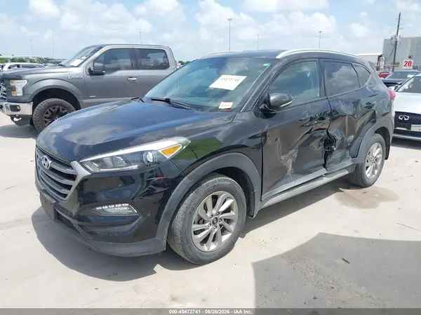 KM8J33A49JU772954 2018 HYUNDAI TUCSON - Image 2