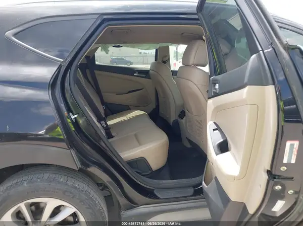 KM8J33A49JU772954 2018 HYUNDAI TUCSON - Image 8