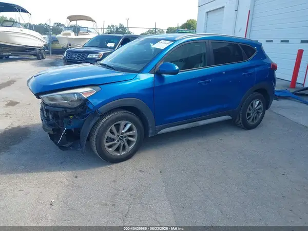 KM8J33A49JU775417 2018 HYUNDAI TUCSON - Image 2