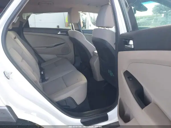 KM8J33A49KU016901 2019 HYUNDAI TUCSON - Image 8
