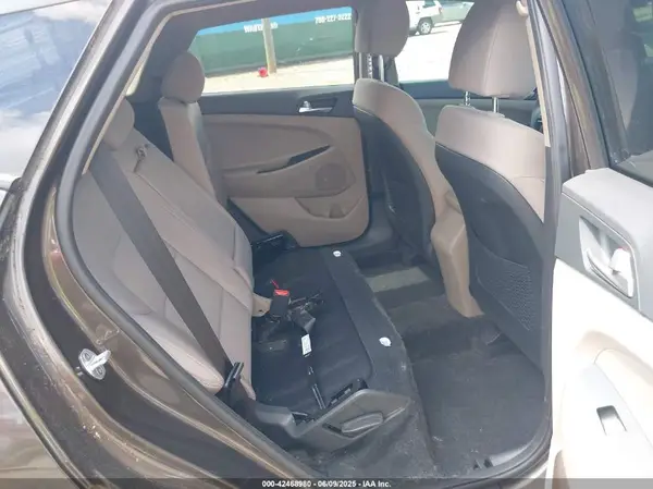 KM8J33A49KU056444 2019 HYUNDAI TUCSON - Image 8