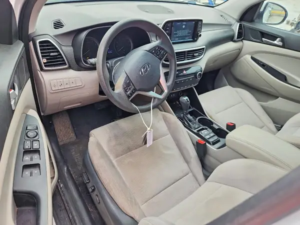 KM8J33A49KU914656 2019 HYUNDAI TUCSON - Image 8