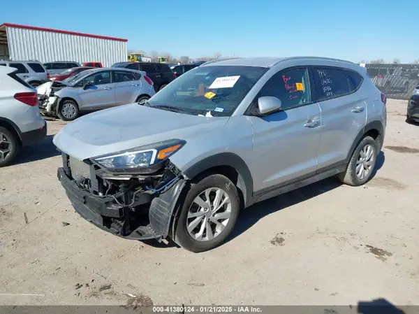 KM8J33A49KU928086 2019 HYUNDAI TUCSON - Image 2