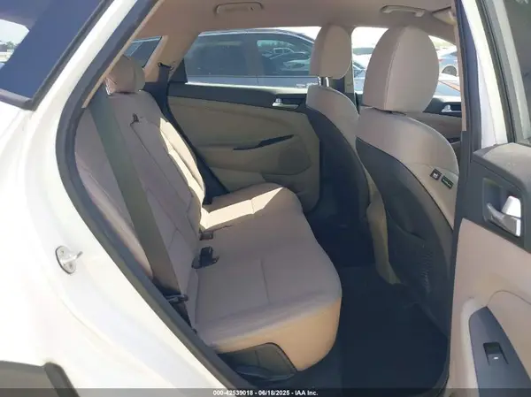 KM8J33A49KU940769 2019 HYUNDAI TUCSON - Image 8