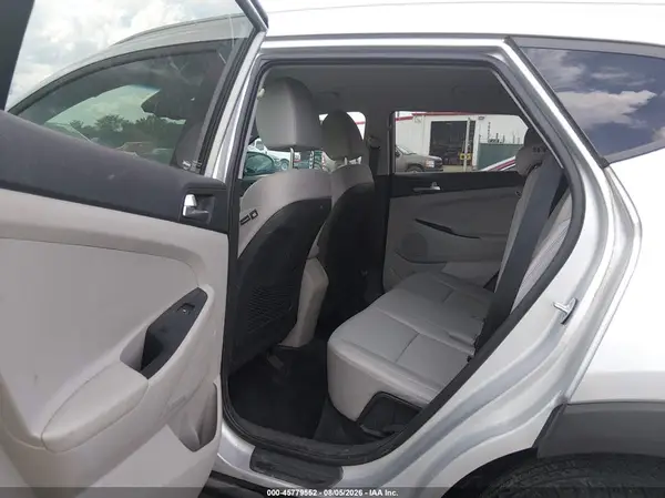 KM8J33A49KU944238 2019 HYUNDAI TUCSON - Image 8