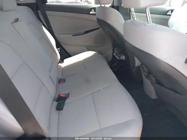 KM8J33A49KU993200 2019 HYUNDAI TUCSON - Image 8
