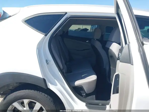 KM8J33A49LU148672 2020 HYUNDAI TUCSON - Image 8