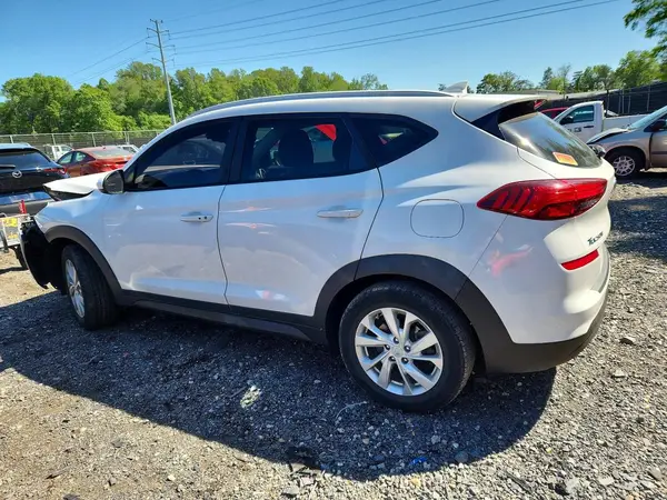 KM8J33A49LU170235 2020 HYUNDAI TUCSON - Image 2