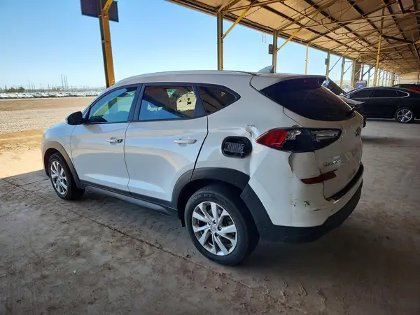 KM8J33A49LU214542 2020 HYUNDAI TUCSON - Image 2