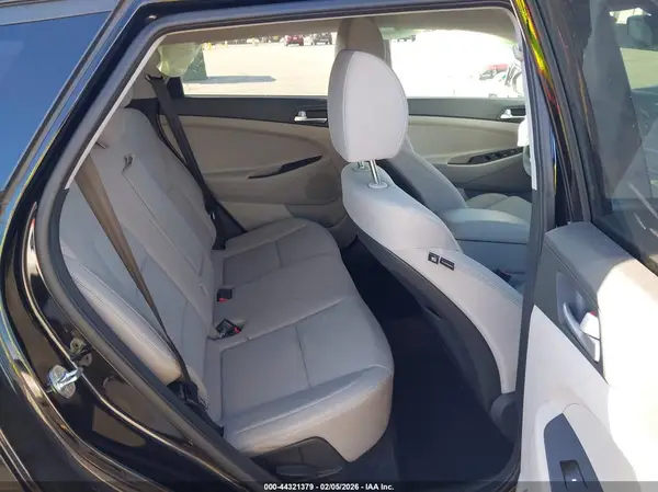 KM8J33A49MU302976 2021 HYUNDAI TUCSON - Image 8