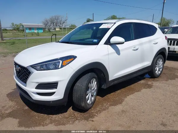 KM8J33A49MU404004 2021 HYUNDAI TUCSON - Image 2