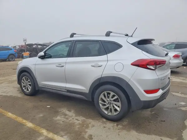 KM8J33A4XGU059795 2016 HYUNDAI TUCSON - Image 2