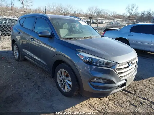 KM8J33A4XGU060235 2016 HYUNDAI TUCSON - Image 1
