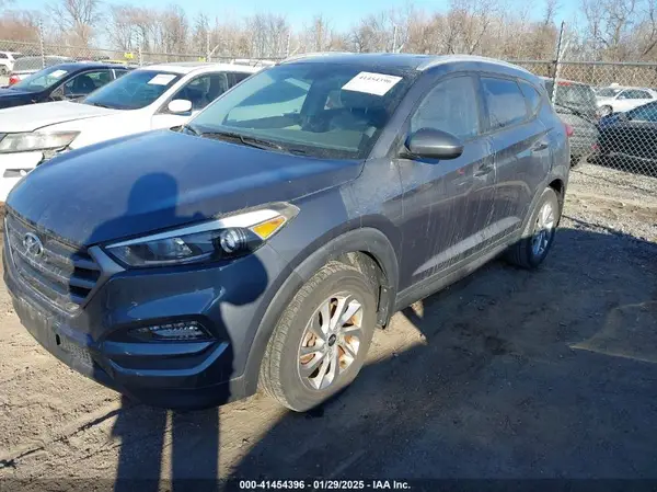 KM8J33A4XGU060235 2016 HYUNDAI TUCSON - Image 2