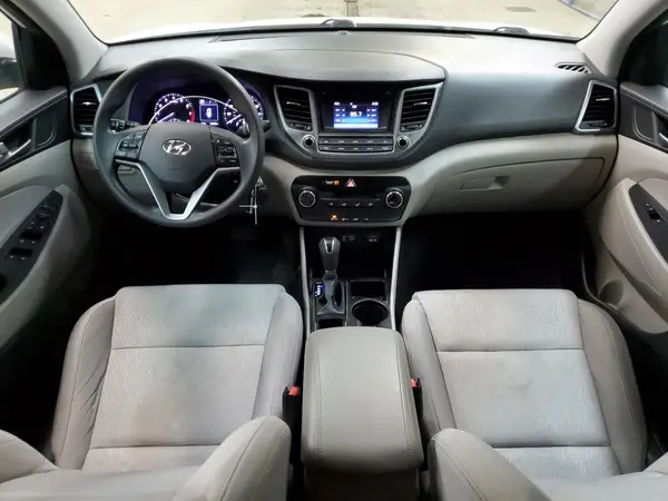 KM8J33A4XGU063782 2016 HYUNDAI TUCSON - Image 8