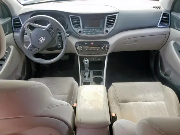 KM8J33A4XGU071591 2016 HYUNDAI TUCSON - Image 8