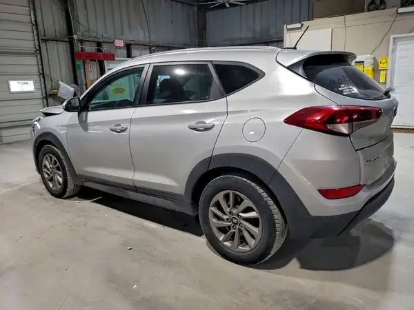 KM8J33A4XGU071669 2016 HYUNDAI TUCSON - Image 2