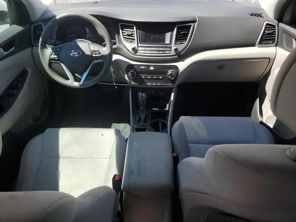 KM8J33A4XGU091677 2016 HYUNDAI TUCSON - Image 8