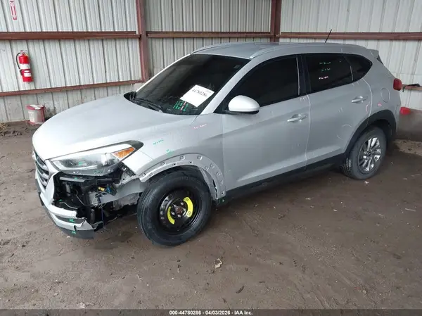 KM8J33A4XGU110907 2016 HYUNDAI TUCSON - Image 2