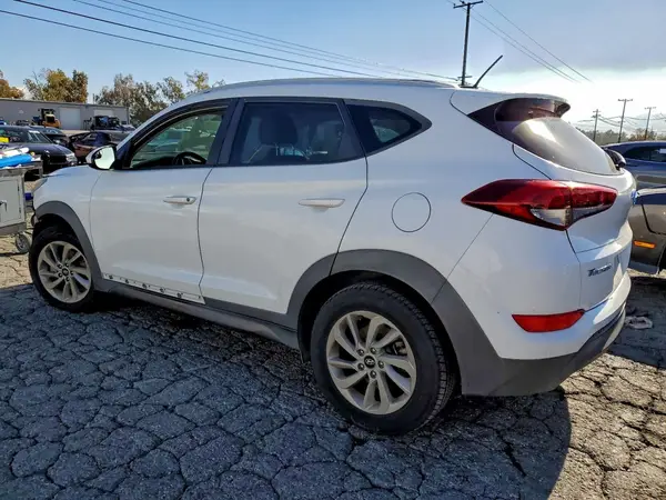KM8J33A4XGU114990 2016 HYUNDAI TUCSON - Image 2