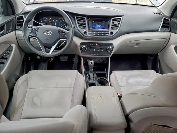 KM8J33A4XGU115508 2016 HYUNDAI TUCSON - Image 8