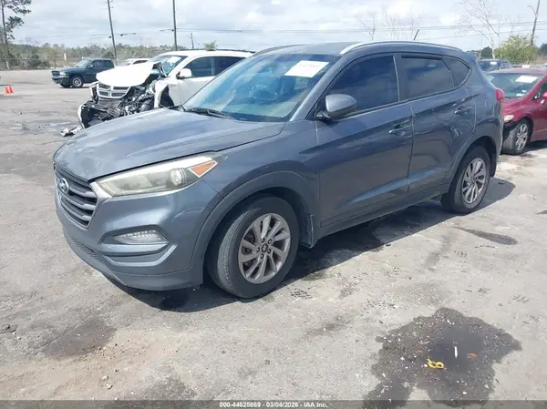 KM8J33A4XGU117548 2016 HYUNDAI TUCSON - Image 2