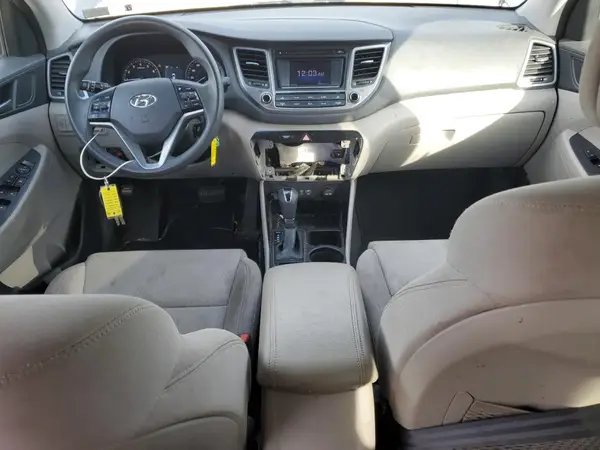 KM8J33A4XGU128257 2016 HYUNDAI TUCSON - Image 8