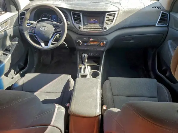 KM8J33A4XGU141462 2016 HYUNDAI TUCSON - Image 8