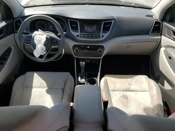 KM8J33A4XGU141798 2016 HYUNDAI TUCSON - Image 8