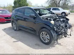 KM8J33A4XGU149335 2016 HYUNDAI TUCSON