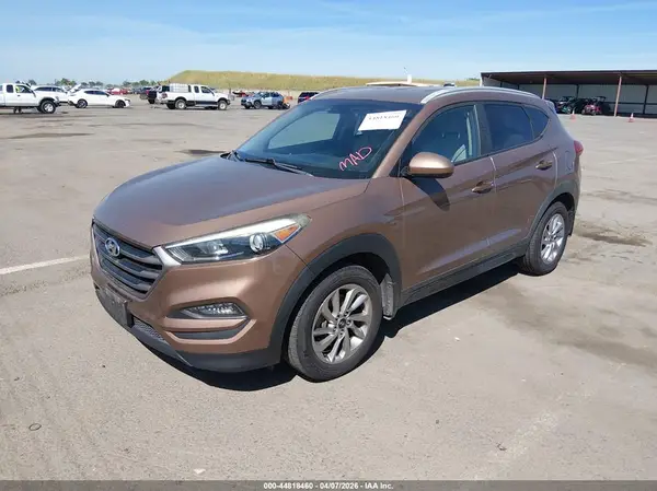 KM8J33A4XGU159489 2016 HYUNDAI TUCSON - Image 2