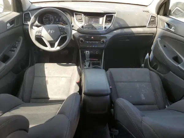 KM8J33A4XGU159542 2016 HYUNDAI TUCSON - Image 8