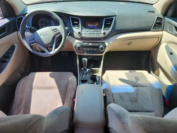 KM8J33A4XGU160674 2016 HYUNDAI TUCSON - Image 8