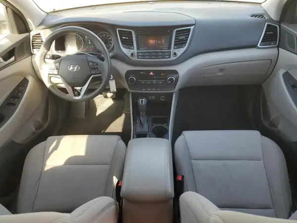 KM8J33A4XGU174154 2016 HYUNDAI TUCSON - Image 8