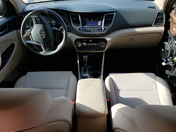 KM8J33A4XGU181315 2016 HYUNDAI TUCSON - Image 8
