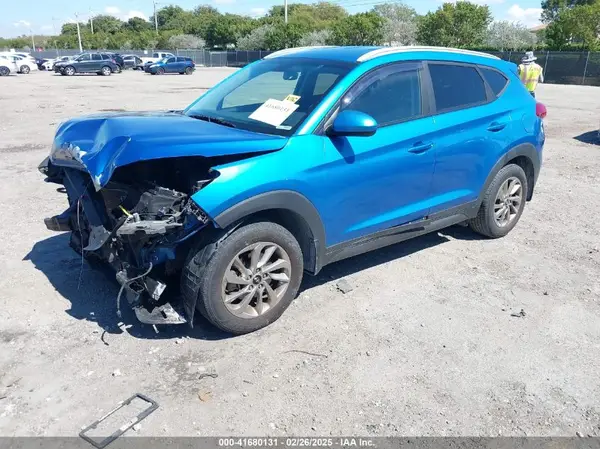 KM8J33A4XGU189107 2016 HYUNDAI TUCSON - Image 2